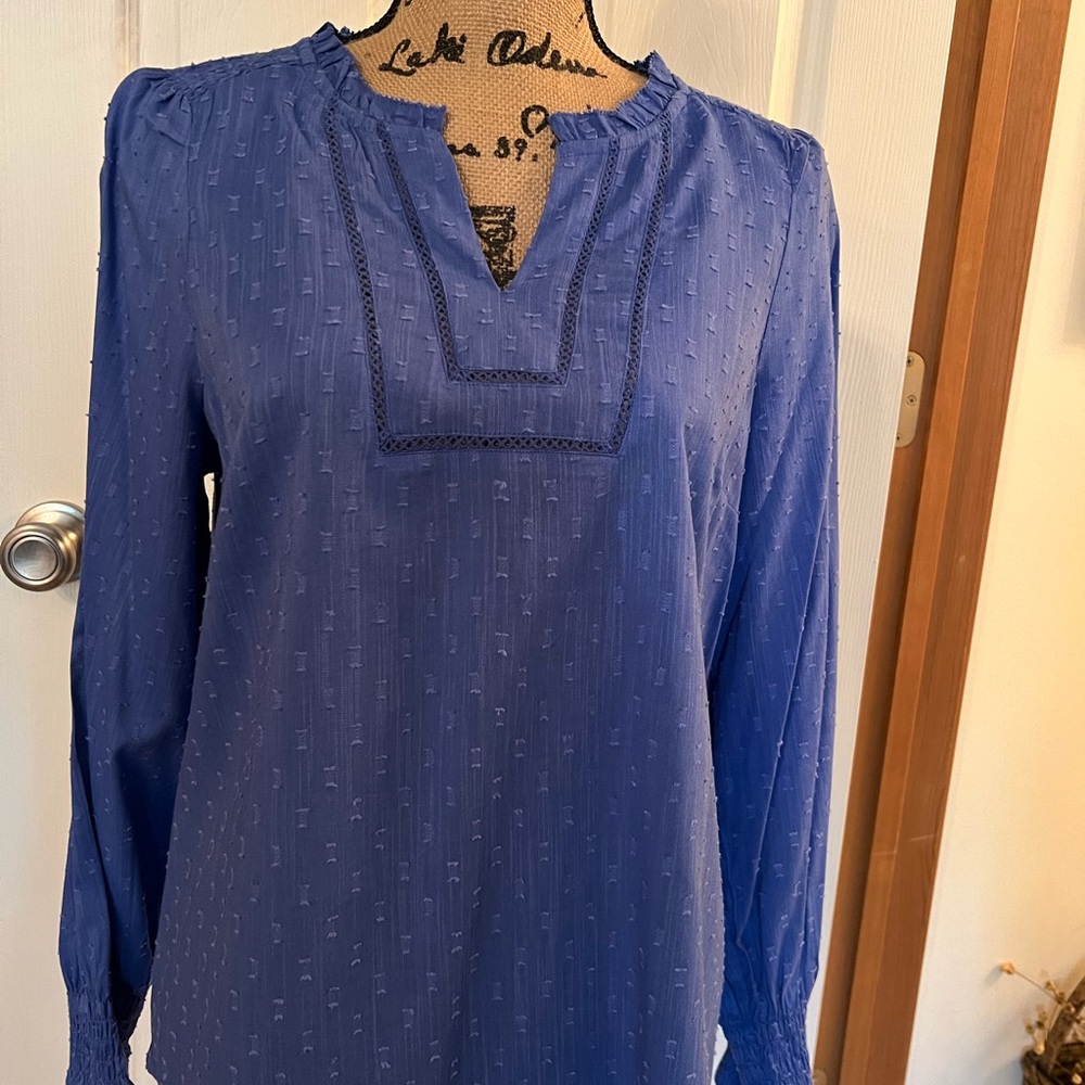 Talbots clip dot top. Petite M NWOT